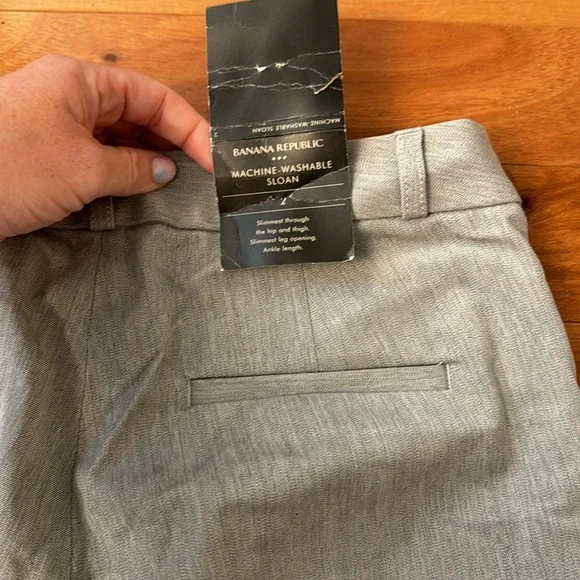 NWT Banana Republic Sloan pant. Size 2. Heather gray. Ankle length. - Picture 6 of 6